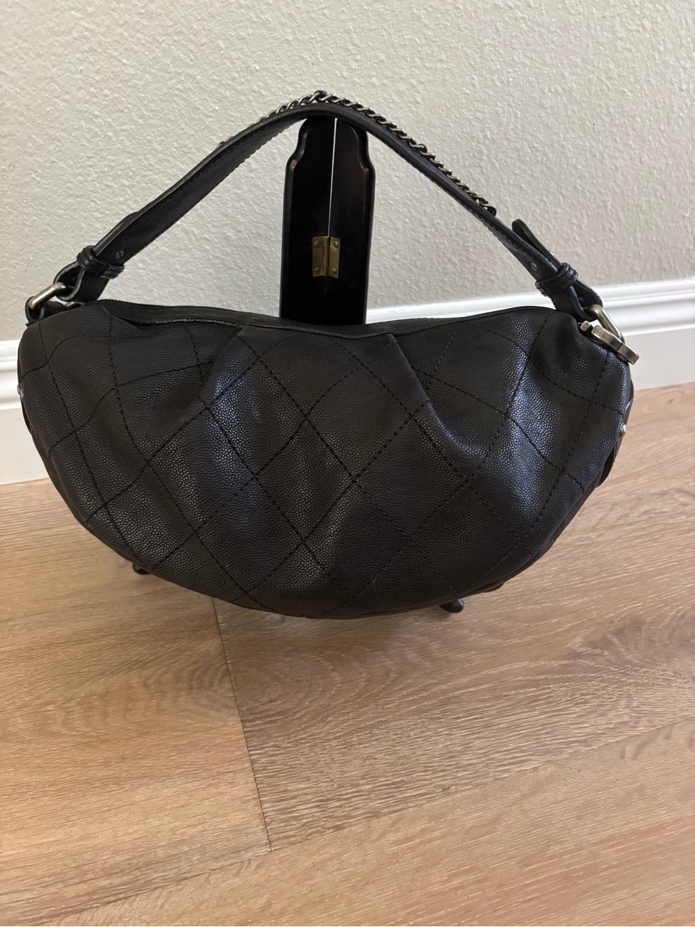 Chanel vintage quilted black caviar  CC outdoor ligne hobo bag - Picture 2 of 16